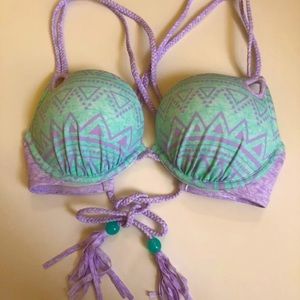 Victoria’s Secret bikini 👙